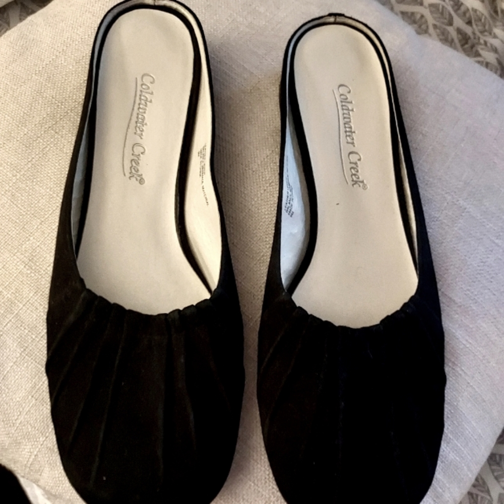 Coldwater Creek black Velvet Style Flats size 9